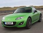 Компания Mazda представила специальные версии MX-5 и Mazda2